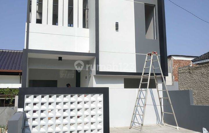 Rumah Free Design Kpr Dekat Taman Cihanjuang Di Cisasawi Bandung
