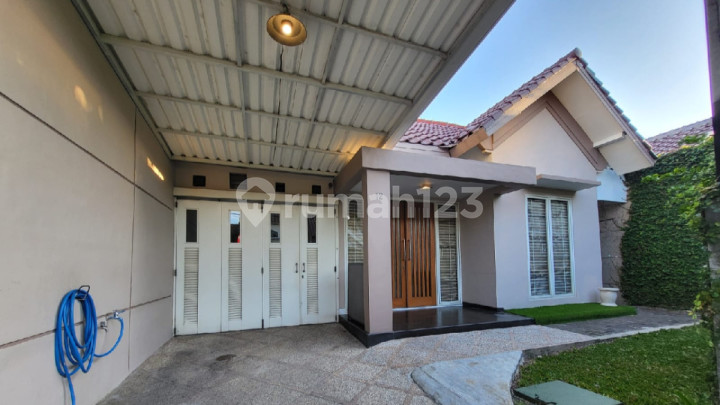 Harga turun. Rumah Besar 2 Lantai Siap Huni di Delta Sari Baru - Hadap Utara Harga turun. Rumah Besar 2 Lantai Siap Huni di Delta Sari Baru - Hadap Utara