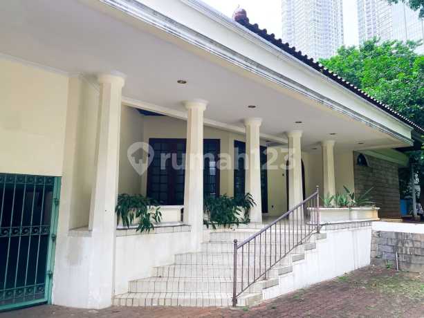 Rumah Hook di Karang Asem Kuningan, 300 Meter ke Jalan Prof Satrio