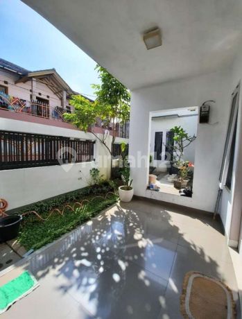 Ready-to-Occupy House in a Strategic Location at Santosa Asih Complex, Bandung