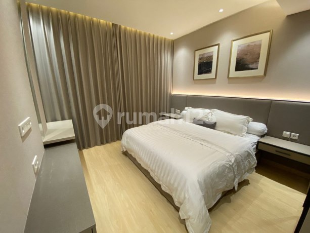 Elite Galaxy Mall 3, East Surabaya, Fully Furnished 15th Floor with Pool & Garden View
