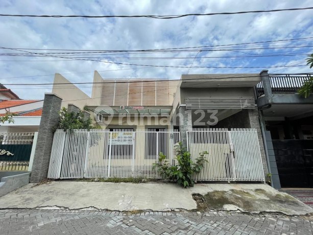 Darmo Permai South House, West Surabaya, Strategic Location