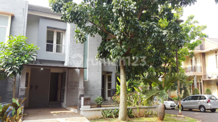 Rumah Bagus Siap Huni Asri Hook di Puri Town House, Bintaro Jaya Sektor 9