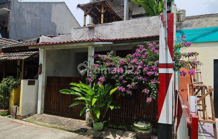 Rumah Bagus Di Jl Arjuna Reni Jaya Baru Pamulang Tangerang Selatan