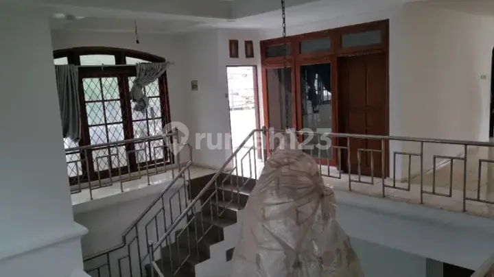 P Lk House for Rent in Komp. Dpr 2 Meruya Min. 2 Yrs Ready Apr