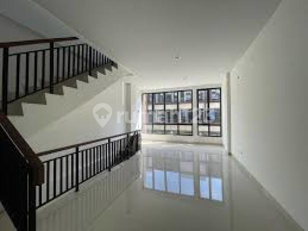 Northridge Ultimate 4.5X13 , 3 Lantai, Free Ppn & Strategis Northridge Ultimate 4.5X13 , 3 Lantai, Free Ppn & Strategis