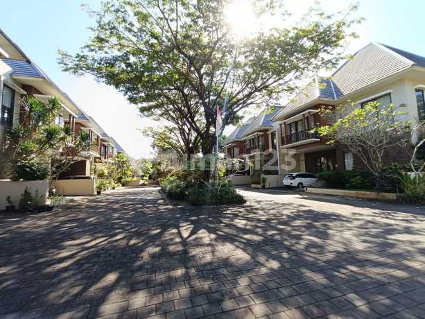 Rumah Modern di Newland Jimbaran, Public Pool, Security 24 Jam