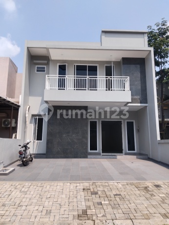 Rumah 2lantai Bangunan Baru Siap Huni Dekya Dengan Kolam Renang@ Them Park, Sekolah Tarakanita Rumah 2lantai Bangunan Baru Siap Huni Dekya Dengan Kolam Renang@ Them Park, Sekolah Tarakanita