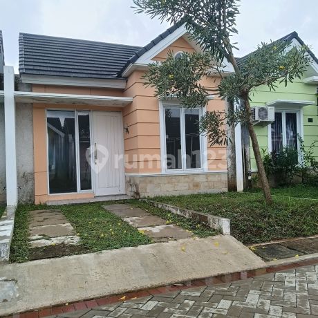 Rumah termurah di Britania Bekasi lokasi 5 menit dari toll gabus, ada kolam renang Rumah termurah di Britania Bekasi lokasi 5 menit dari toll gabus, ada kolam renang