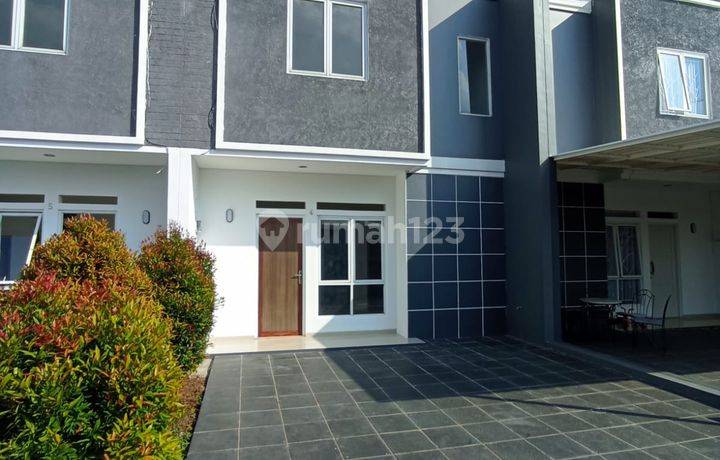 Town House Termurah Griya Rosela Pamulang