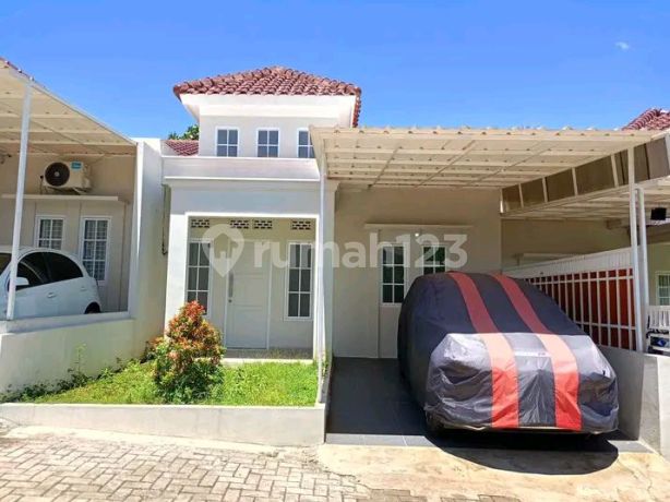 Hunian Mewah Bagus Murah Strategis Griya Rosela