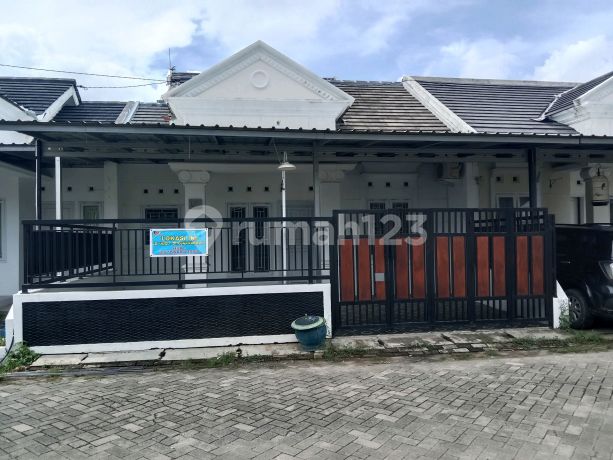 Rumah Bagus SHM di Perumahan Sapphire Residence, Jl. Siklepuh No. Q1, Pacul, Talang, Tegal, Jawa Tengah, Indonesia, 52193, Talang Rumah Bagus SHM di Perumahan Sapphire Residence, Jl. Siklepuh No. Q1, Pacul, Talang, Tegal, Jawa Tengah, Indonesia, 52193, Talang