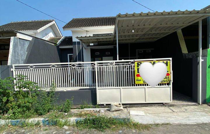 Rumah Siap Huni Lokasi Perumahan Orchid Regency Candi Sidoarjo 