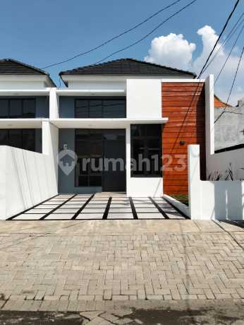 Rumah Baru Perum. Bluru Permai Sidoarjo Kota
