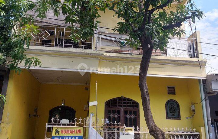 Rumah 2 Lantai Perum Sidokare Asri Sidoarjo Kota