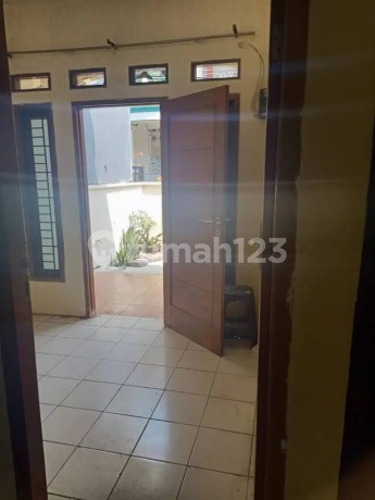 Jual Rumah Siap Huni di Ciledug Lokasi Dekat Pasar Lembang Jual Rumah Siap Huni di Ciledug Lokasi Dekat Pasar Lembang