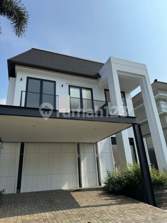 Brand New American Style Mediterranean Garden Lippo Karawaci
