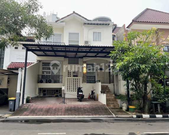 Rumah Siap Huni Dengan 4 Kamar Tidur Dekat Lebak Bulus I