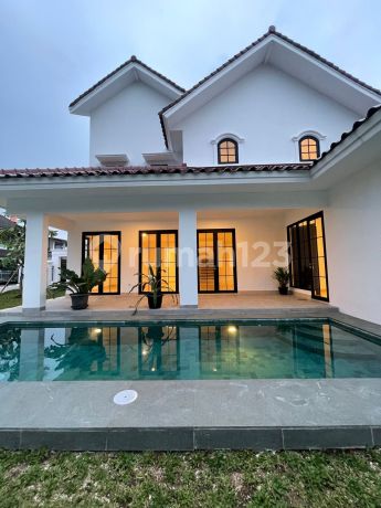 Rumah Baru American Classic Dalam Kompleks Eksklusif Rumah Baru American Classic Dalam Kompleks Eksklusif