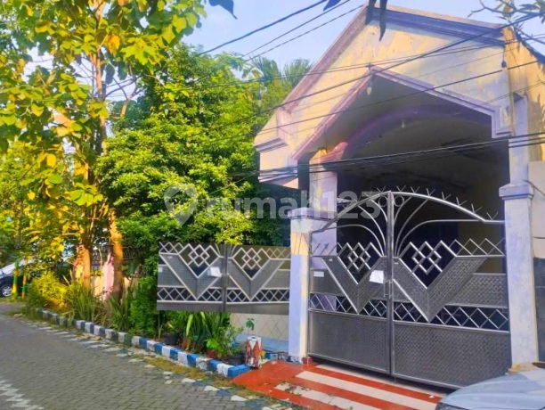 Rumah Hook Gunungsari Indah Wiyung Surabaya Tol
