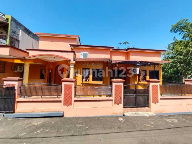 Rumah Tanah Hook Bangunan 1.5 Lantai Di Taman Pagelaran Bogor