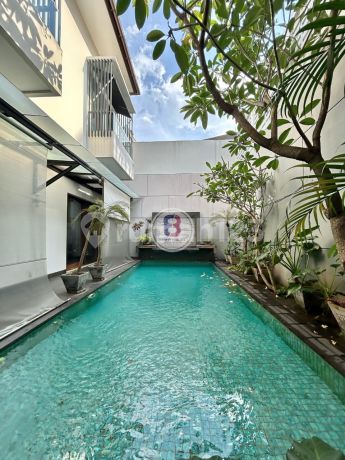 For Sale Luxury House in Pondok Indah South Jakarta with Swimming Pool For Sale Luxury House in Pondok Indah South Jakarta with Swimming Pool