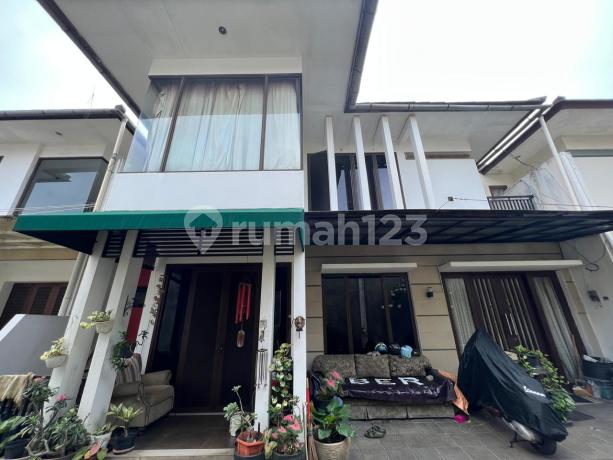Turun Harga! Rumah Strategis di Bintaro Jaya Sektor 1