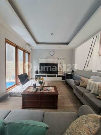 Rumah Dijual di Kebayoran Village Bintaro Jaya Sektor 7 Siap Huni