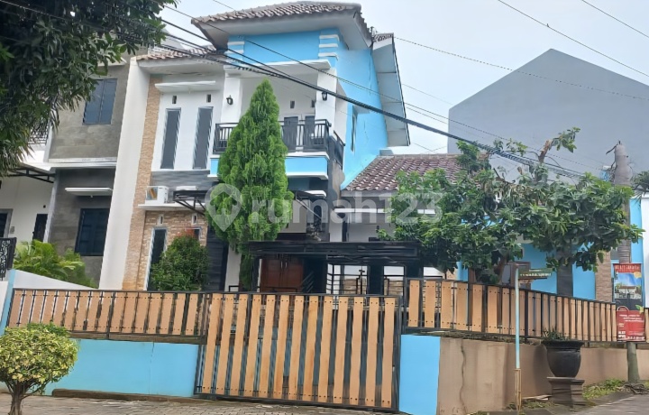 Dekat Undip, Rumah Hook Bukit Cemara Residence Tembalang