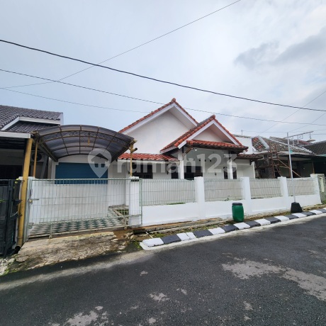 Rumah Luas Jati Raya Indah Banyumanik Rumah Luas Jati Raya Indah Banyumanik