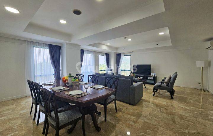 Apartemen 3 Bedrooms For Rent di Pondok Indah, Jakarta Selatan.