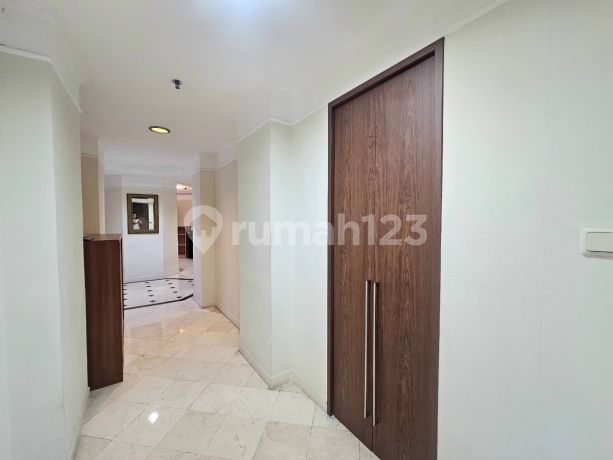 3BR Fully Furnished Golf View Apartment Near JIS Pondok Indah 3BR Fully Furnished Golf View Apartment Near JIS Pondok Indah