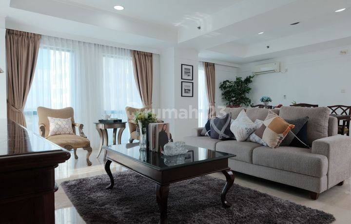 Apartemen 3 Bedrooms For Rent di Pondok Indah, Jakarta Selatan.