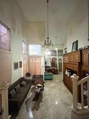 Jual Cepat Rumah Di Cendana Golf Lippo Karawaci.... Rumah Besar Harga Ekonomis.....