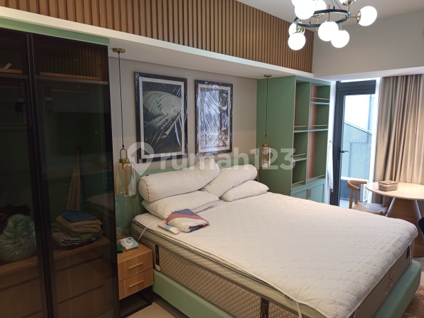 Apartemen Carstenz Jual Cepat !!! Tipe Studio, Hadap Swimming Pool....