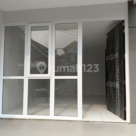 Jual Cepat !!! Rumah Baru Di Taman Osaka, Lippo Karawaci.... Brand New !!!