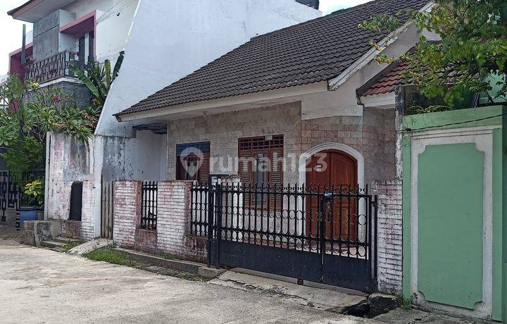 RUMAH DIJUAL di JL. Felicia VI Komp. Jatibening 2 Bekasi