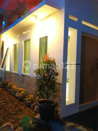 Rumah Siap Huni dengan Kondisi Terawat Rapi @Griya Aviva, Ciputat.