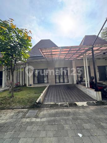 Rumah Mewah Dekat Pintu Tol Ungaran Semarang Rumah Mewah Dekat Pintu Tol Ungaran Semarang