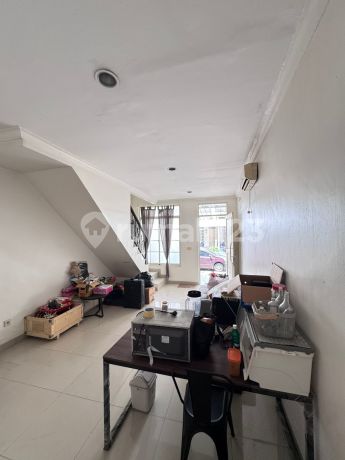 Rumah Green Lake City, LT 4X12, SHM, 2 BR, Hrg 1.35 Milyar Rumah Green Lake City, LT 4X12, SHM, 2 BR, Hrg 1.35 Milyar