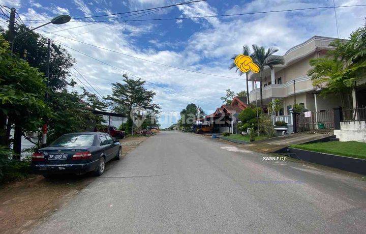 Dijual Rumah 5 Kamar Tidur di Tiban 3
