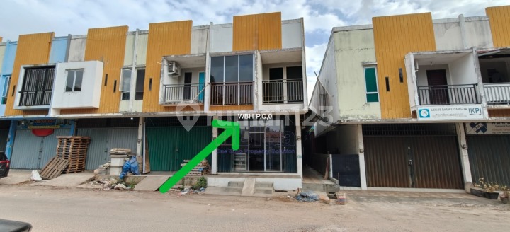 2-Story Shop House Semi-Furnished Strategic Location in Glory View II Batam 2-Story Shop House Semi-Furnished Strategic Location in Glory View II Batam