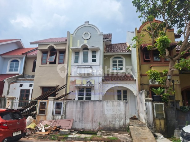 Rumah 2 Lantai Siap Huni di Komplek Centre Point, Batam Centre