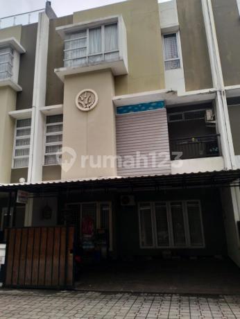 Dijual Rumah di Gading Lavender