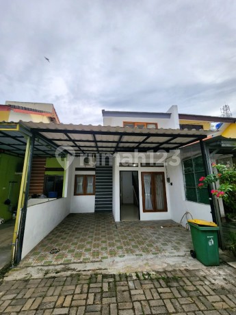 Minimalist 2-Story House Buaran Serua Indah Ready to Occupy Minimalist 2-Story House Buaran Serua Indah Ready to Occupy