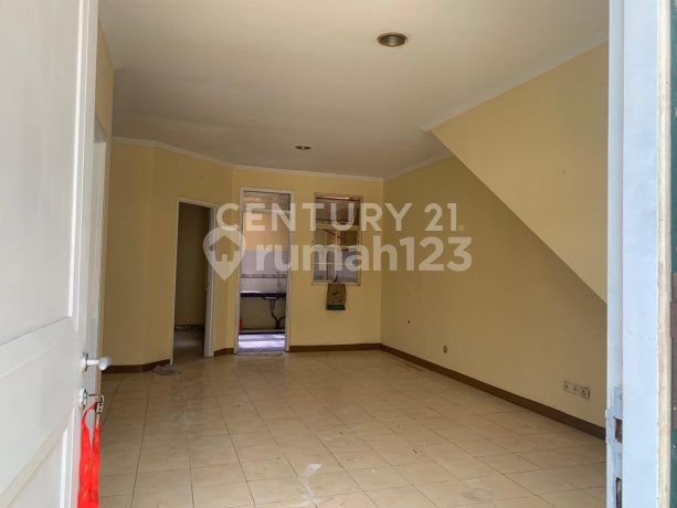 Rumah Dijual Cepat Taman Paris Town House 