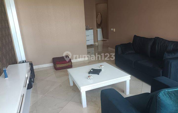 Dijual Apartemen Simprug Teras 3+1 Bedroom Furnished Bagus