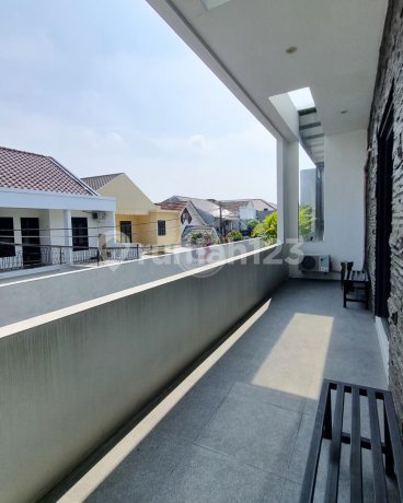 Rumah Bintaro Sektor 3 Bergaya Modern Minimalis Siap Huni Rumah Bintaro Sektor 3 Bergaya Modern Minimalis Siap Huni