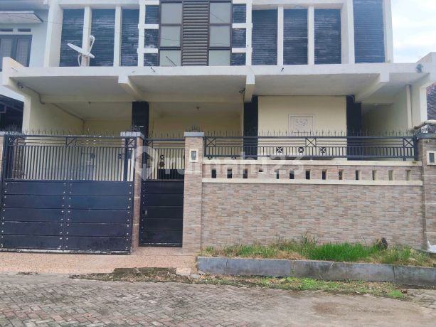 Rumah Pusat Kota Jember