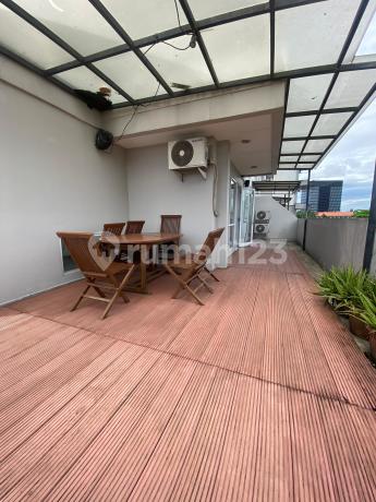 Fully Furnished Minimalist 2Br dengan Balkon Luas di Icon Bintaro Apartment, Tangerang Selatan
